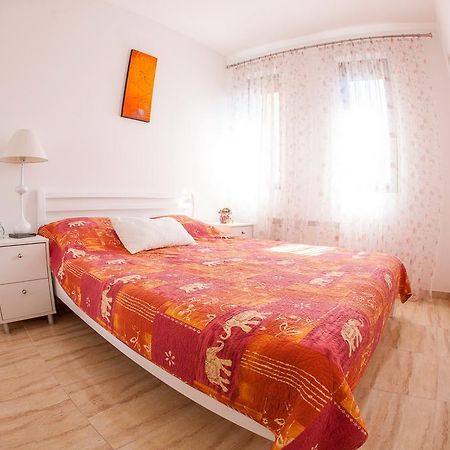 Apartments Charme Bečići Esterno foto