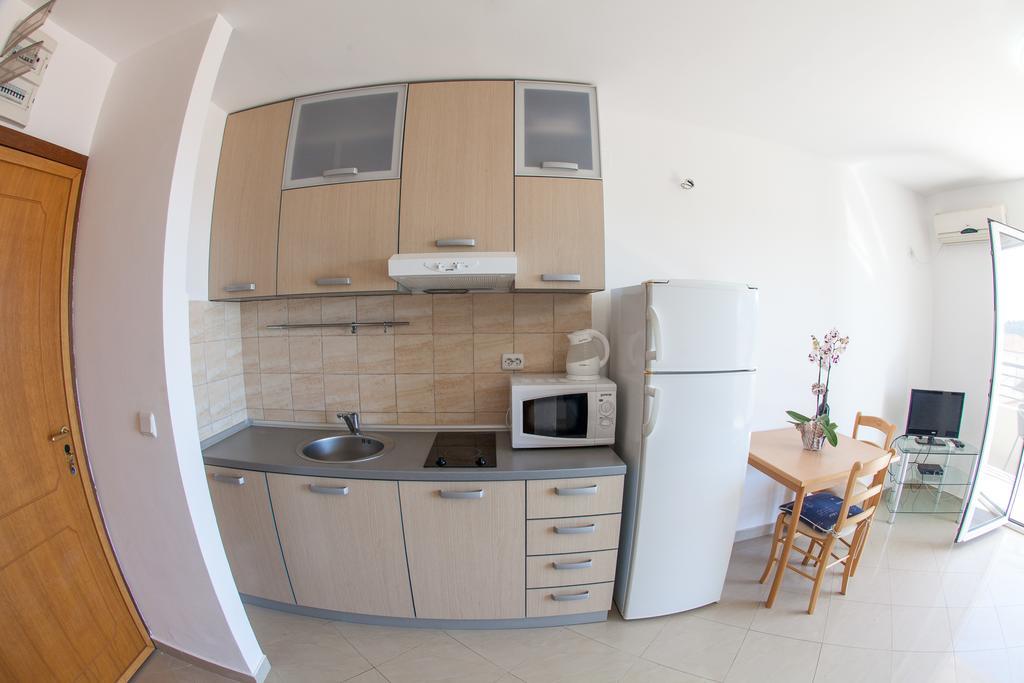 Apartments Charme Bečići Esterno foto