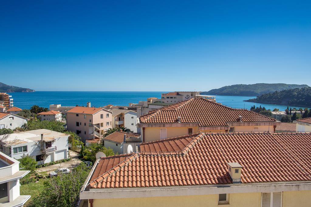 Apartments Charme Bečići Esterno foto